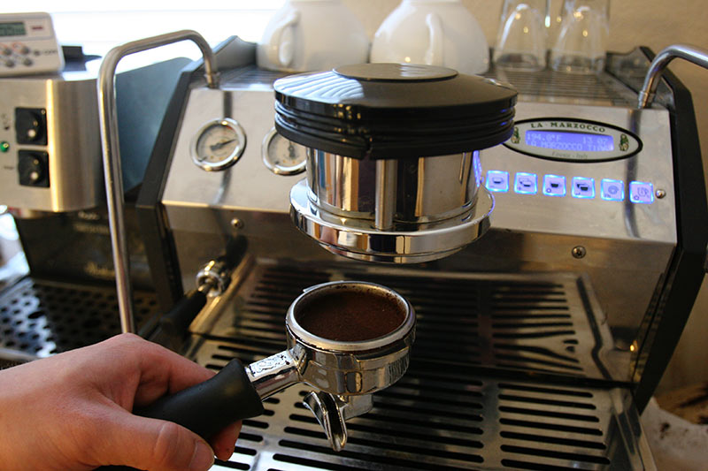 Chemex Coffee Maker - CAFE MOTO