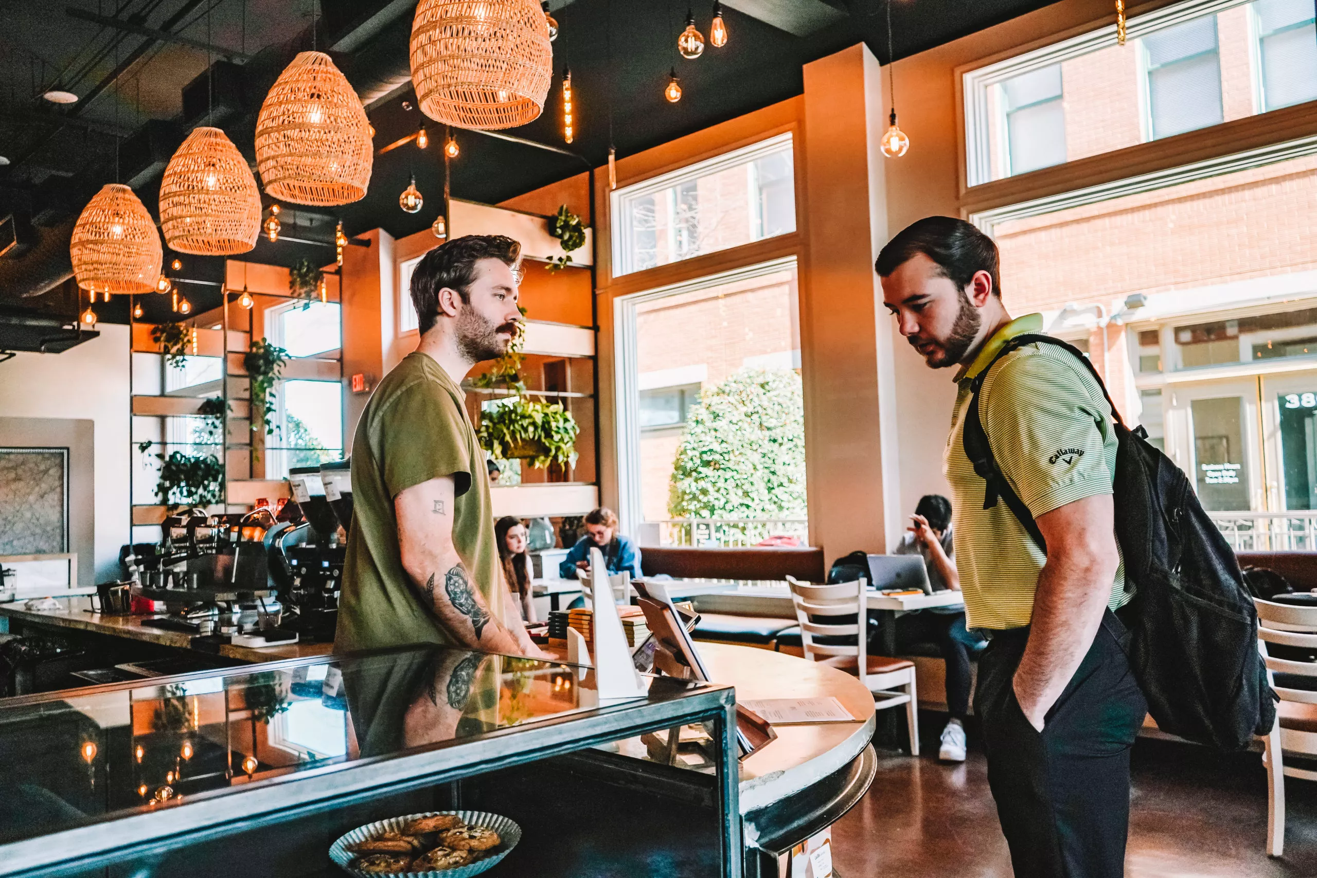 Discover the Best Coffee Shop Etiquette from Baristas